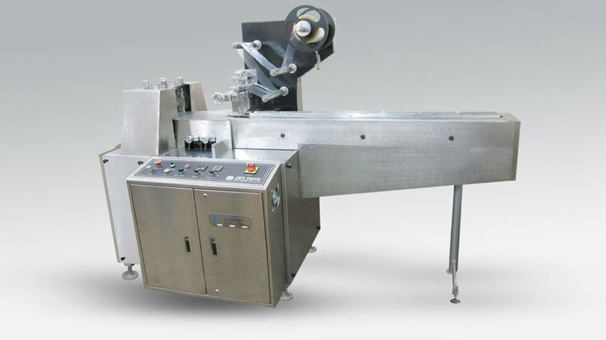 Auomatic Horizontal Flow Wrapping Machine Centre Seal Type JET-FW-01